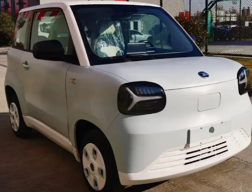 宏光MINI EV同级！知豆彩虹预告图发布：续航里程可达205km 第2张