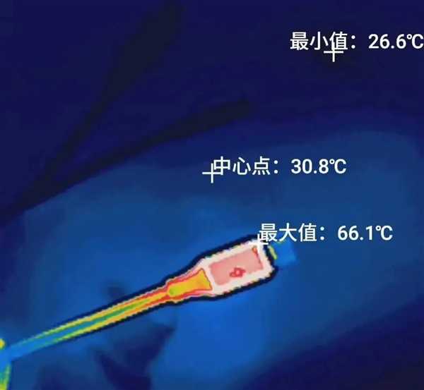 别再用一拖三数据线了 搞不好手机都给你都烧了 第3张