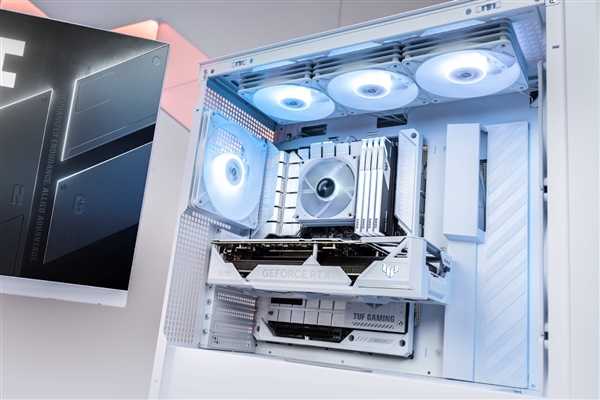 装机何须走线！TUF GAMING 4070Ti SUPER WHITE备置显卡 第7张