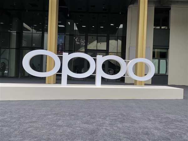 高端设计下放！OPPO A3 Pro渲染图首曝：采用Find N3同款Deco 第3张