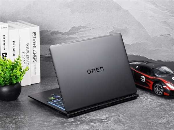 惠普首款AI PC！OMEN暗影精灵10 SLIM 14 AI游戏本上手 第3张