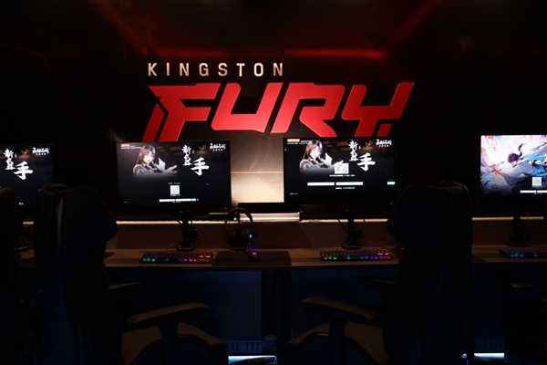 血脉喷张 Kingston FURY电竞房燃爆游戏战力