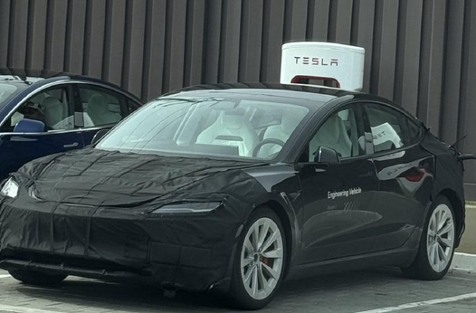 全新特斯拉Model 3高性能版上市在即：部分动力细节曝光 第4张