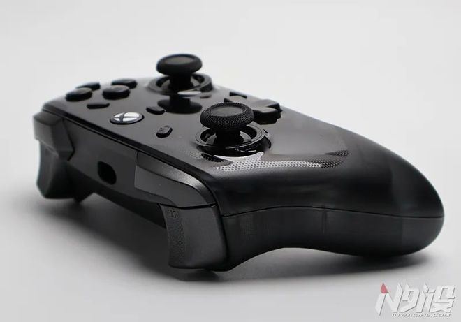 炫彩光效和原版XBOX手柄握感的游戏利器 小鸡影舞者手柄拆解评测 第10张