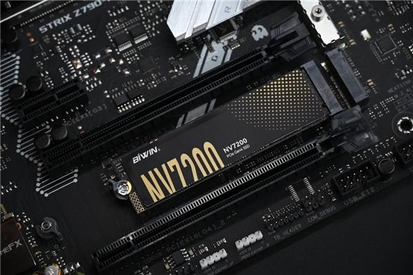 NAS玩家必备！佰维NV7200 PCIe 4.0 SSD助力生产力起飞 第3张