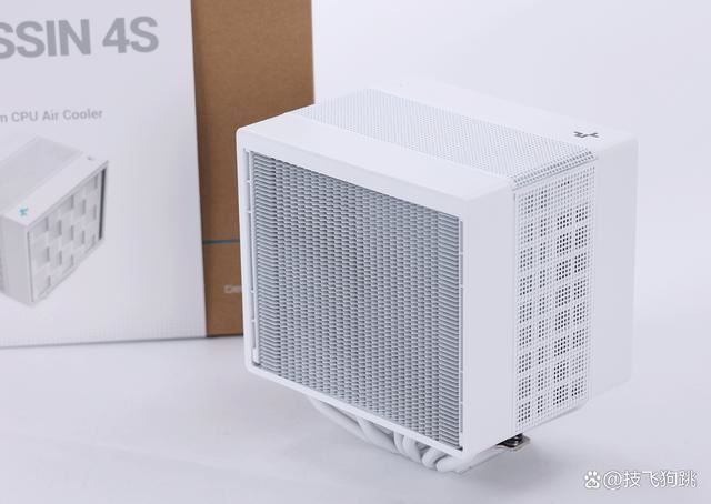 小还轻! 影驰RTX 4060+九州风神CH160 ITX小机箱组装机分享 第15张