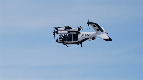 沃飞长空AE200电动垂直起降航空器完成二阶段试飞：航程可达200公里