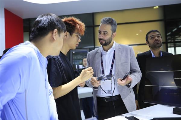  亮相MWC上海 XREAL用Beam Pro开启消费级AR生态跃迁时代
