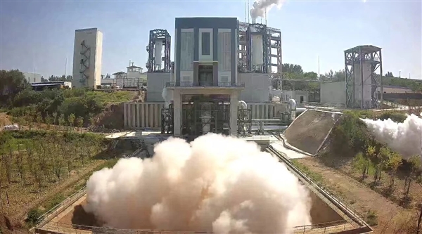 首次！中国全新载人火箭三级液氢液氧发动机长程高模试验成功