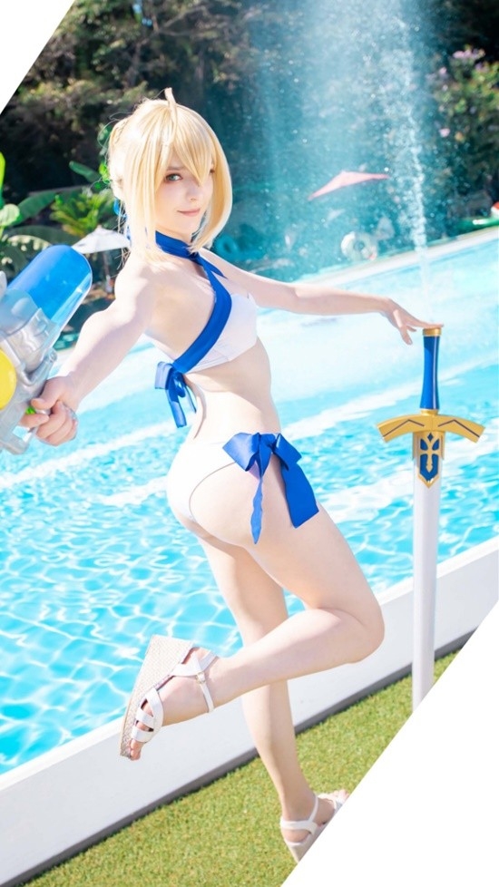 俄妹COS《Fate》Saber：泳装呆毛王 靓丽吸睛 第5张