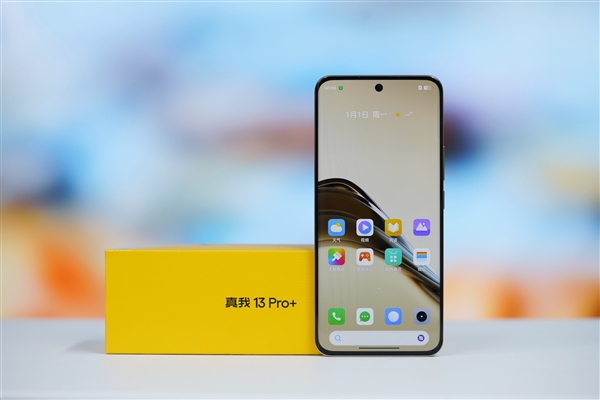 首发全新索尼超光影潜望长焦！真我13 Pro+图赏 第2张