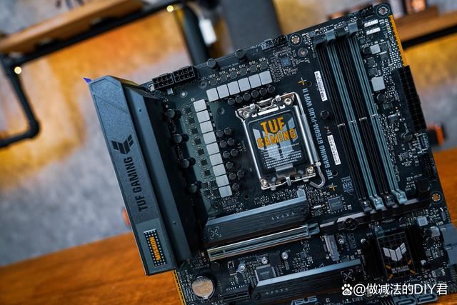 I5 13600KF+B760M重炮手+TUF RTX4070TIS主机组装教程 第21张