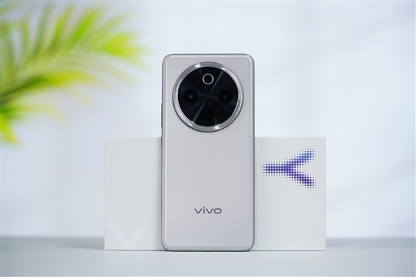 vivo第一款等深四曲屏手机！vivo Y300 Pro图赏 第7张