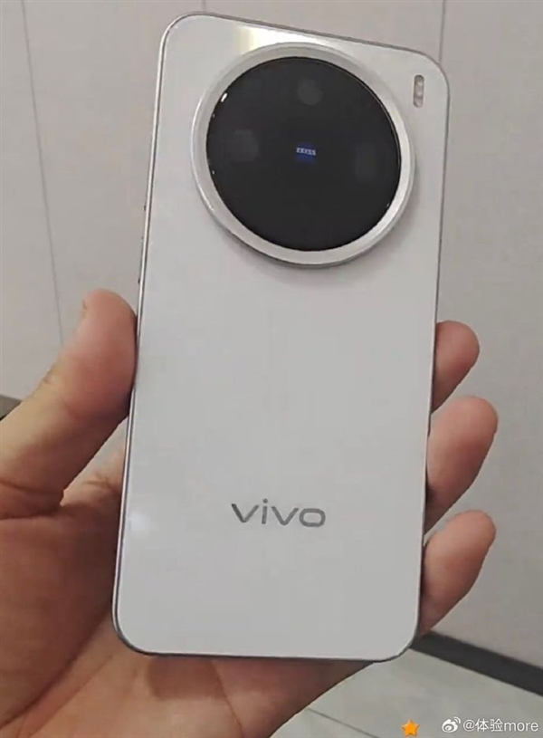 质感拉满！vivo X200 Pro mini设计曝光：哑机中框为磨砂材质 第2张