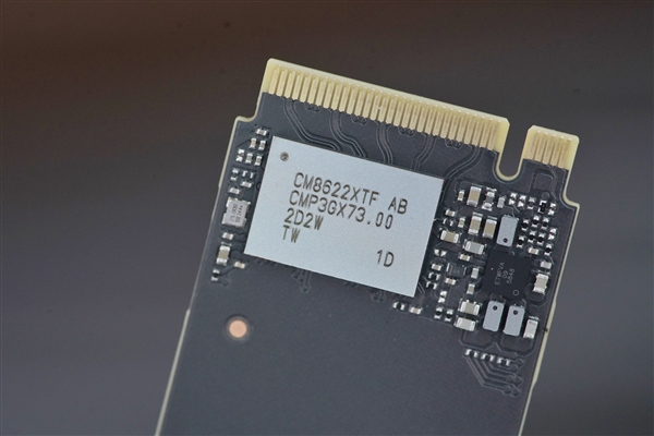 第四代三维闪存芯片！长江存储PC41Q 1TB SSD图赏 第7张