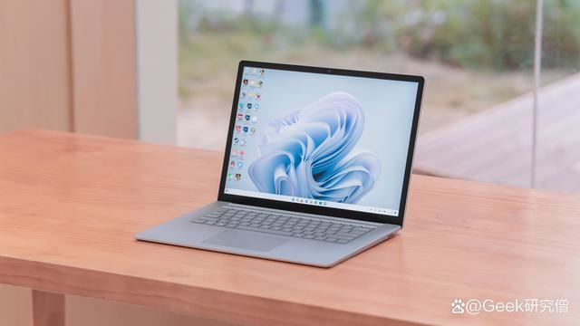 携手高通骁龙X王者归来! 微软 Surface Laptop 第7版笔记本首发测评 第3张