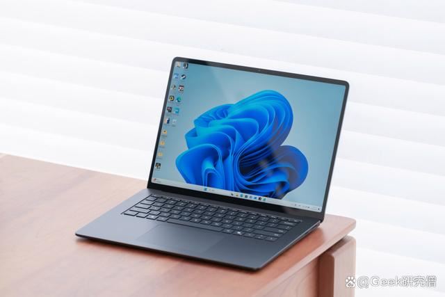 携手高通骁龙X王者归来! 微软 Surface Laptop 第7版笔记本首发测评 第29张