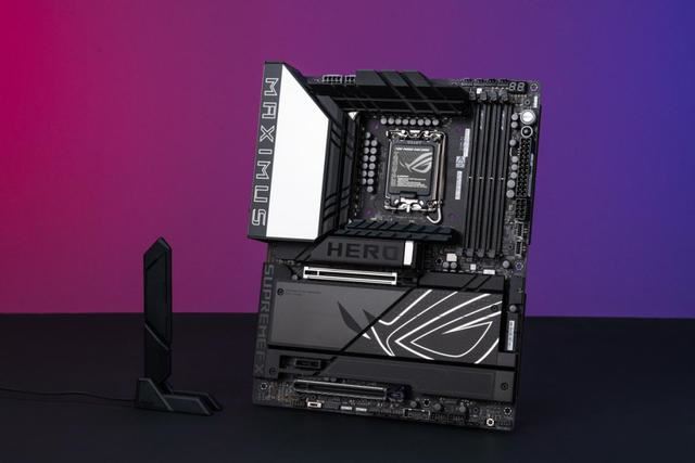 华硕ROG MAXIMUS Z890 HERO+龙神3 EXTREME水冷豪华套包测评 第13张