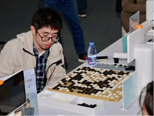 “棋”开得胜！乐在“棋”中！阿尔法蛋围棋机器人扮靓1024开发者节 第4张