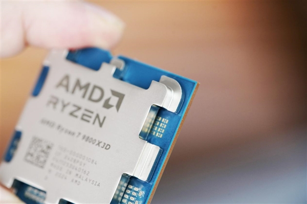 全球最佳游戏CPU！AMD锐龙7 9800X3D处理器图赏 第7张