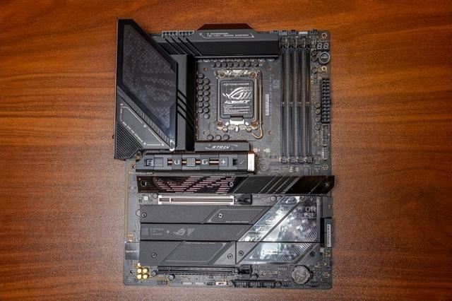 酷睿Ultra旗舰座驾全新升级! 华硕 ROG STRIX Z890-E主板首发评测 第2张