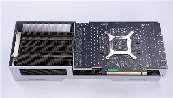 评测|影驰GeForce RTX 4070Ti SUPER金属大师Plus OC显卡 第12张