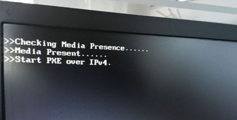 电脑开机出现checking media presence错误的原因分析及解决方法