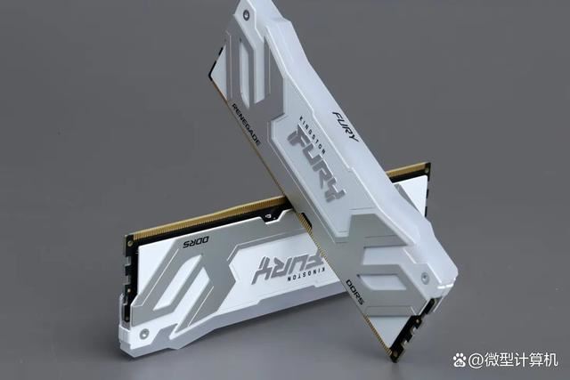 默认DDR5 8400! 金士顿 FURY 叛逆者DDR5 CUDIMM RGB内存条测评