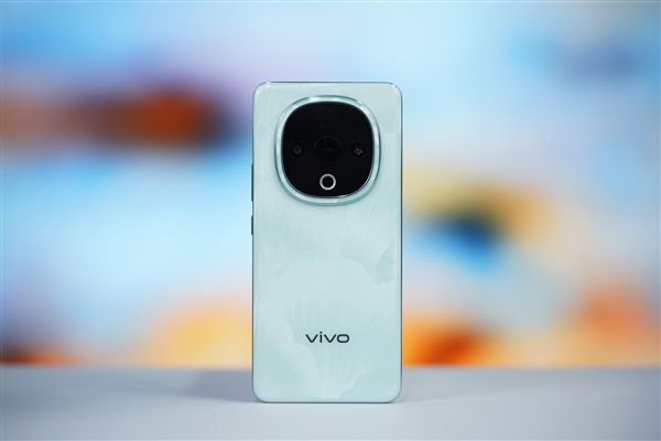 清新美背种草了！vivo Y300图赏 第7张