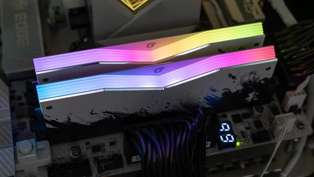 超高端规格引关注! 七彩虹iGame Shadow DDR5-8000C40内存评测 第13张