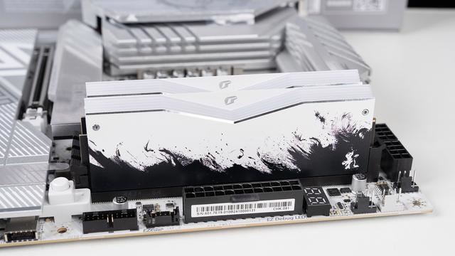 超高端规格引关注! 七彩虹iGame Shadow DDR5-8000C40内存评测 第24张