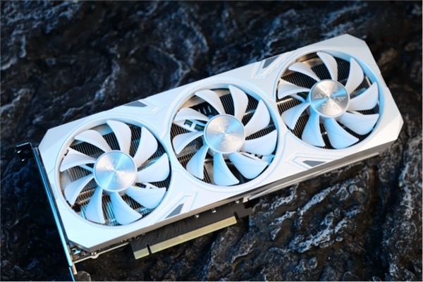 《杀手：暗黑世界》间谍暗杀！耕升 GeForce RTX 4060 Ti 踏雪异国探险 第8张