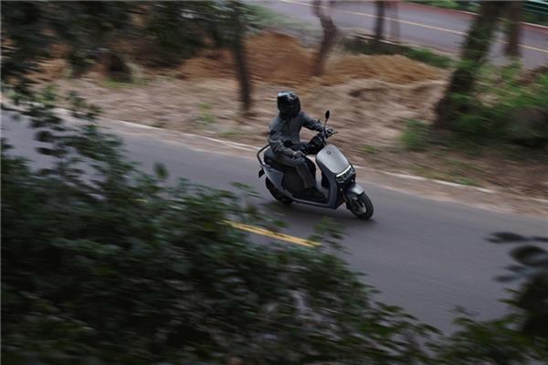 九号引领智能电动两轮车新纪元 斩获鲁大师牛角尖颁奖盛典双料大奖 第8张