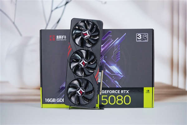 经典的红黑配色！耕升RTX 5080追风OC显卡图赏